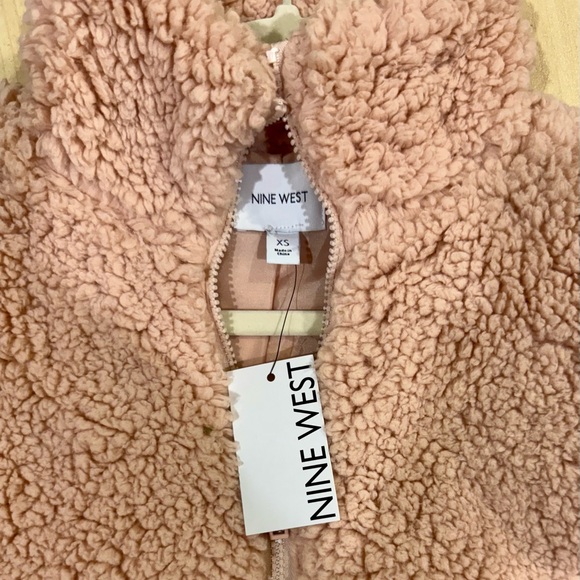 Nine West Full Zip Sherpa Teddy Coat Jacket. Blush Pink, Size XS, fully lined - Picture 3 of 3